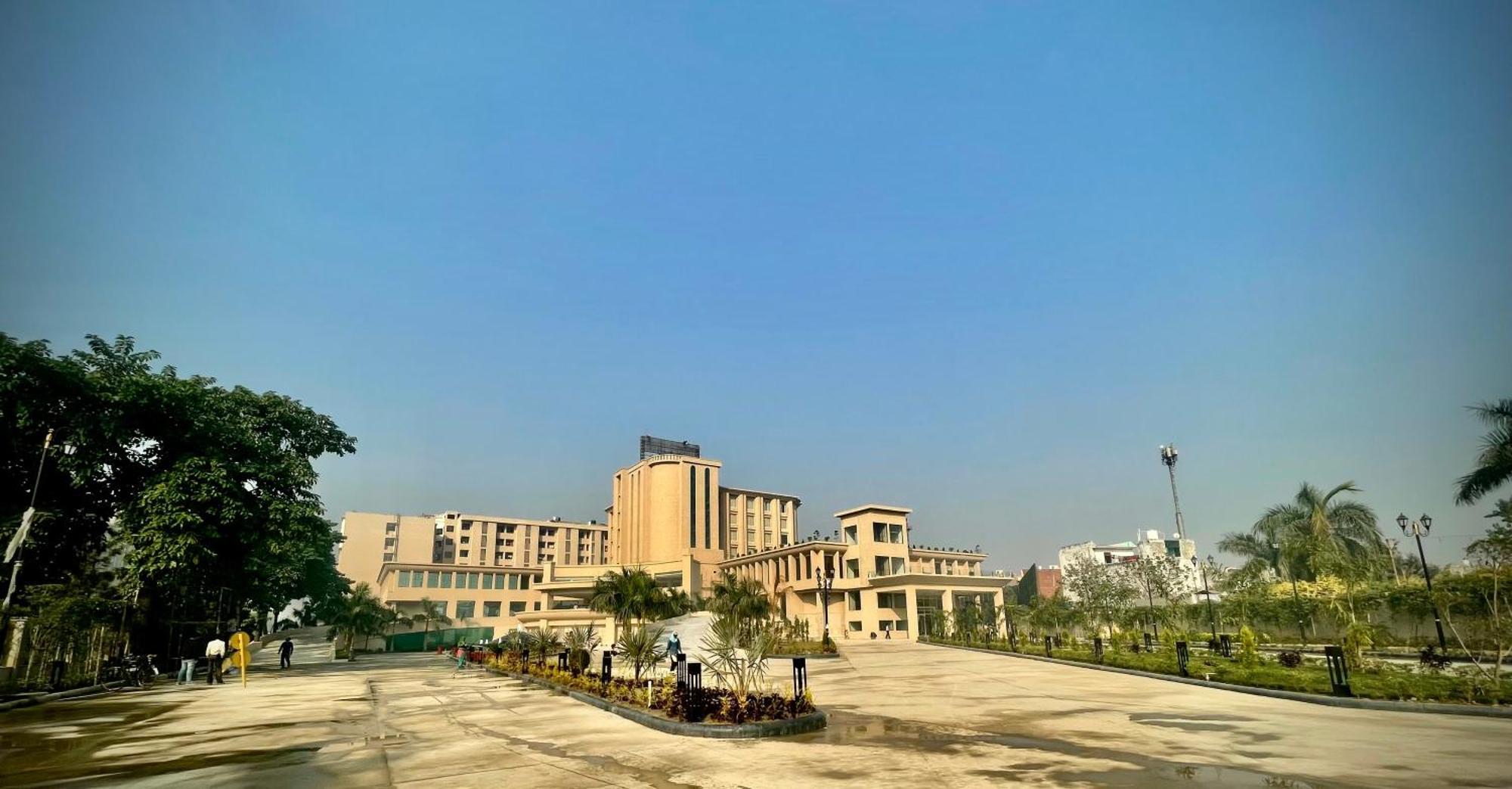 The Mars Resorts Meerut Bagian luar foto
